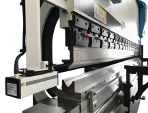 Defender-Lazersafe-for-Accurl-CNC-Press-Brake-removebg-preview-2-1